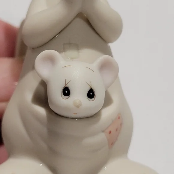 Hello world 1988 Kangaroo & Joey precious moments porcelain figurine - Picture 8 of 9